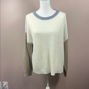 Lightweight Colorblock Crew Neck Sweater